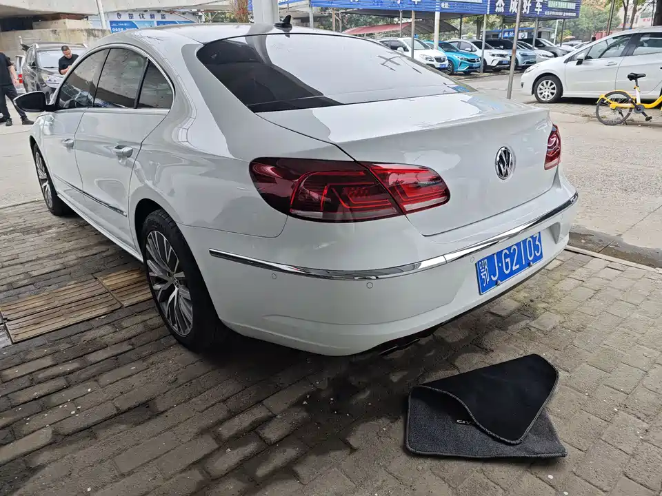 Volkswagen CC