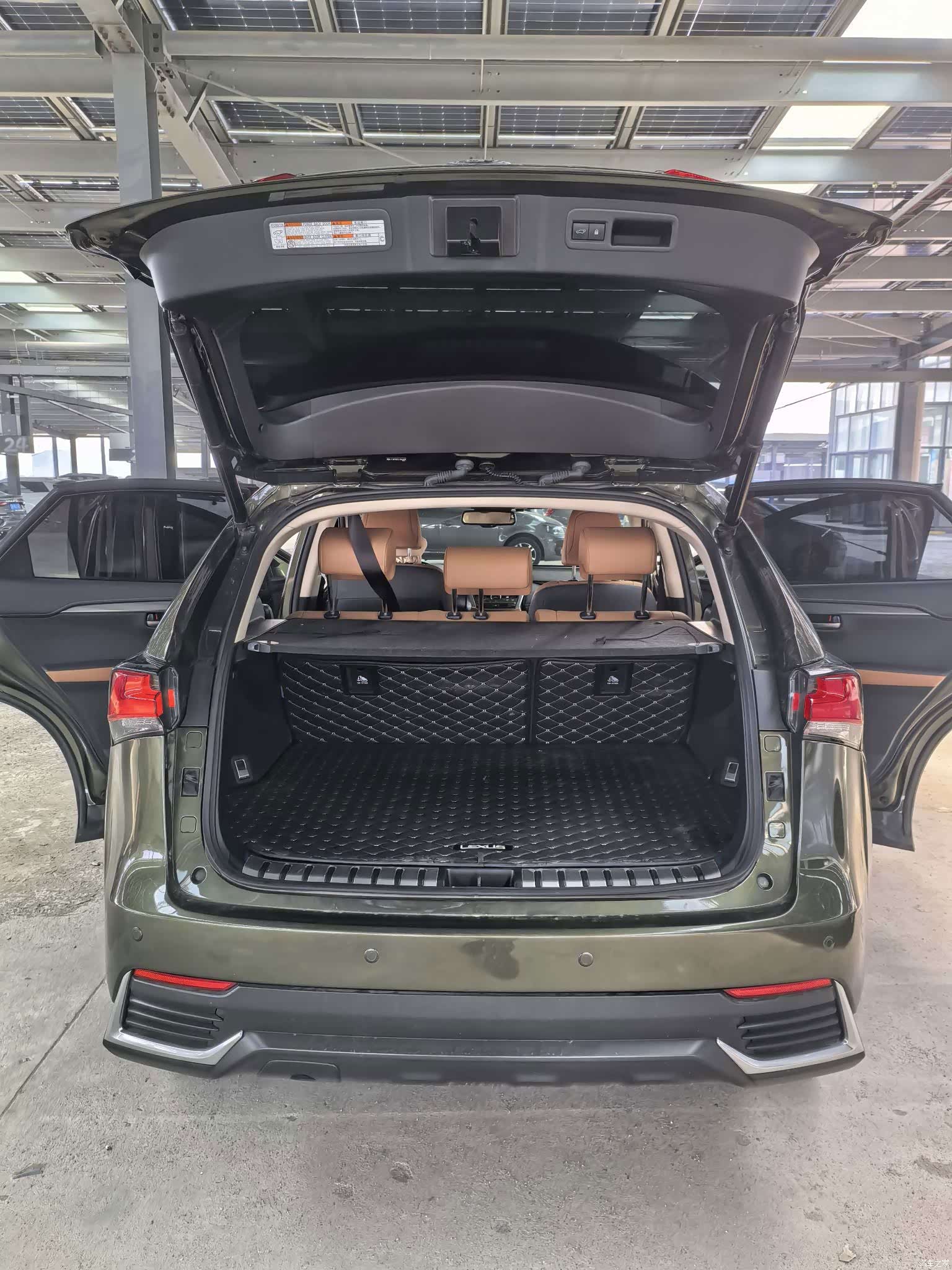 Lexus NX, 2020 19