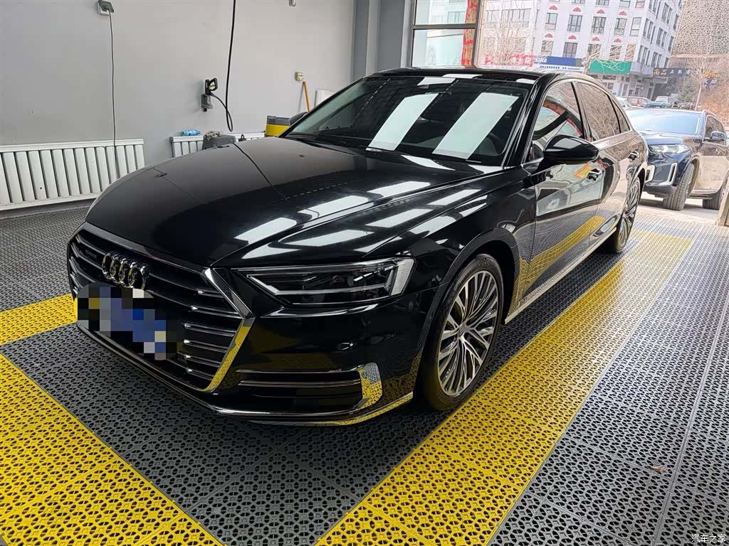 Audi A8L, 2020 1