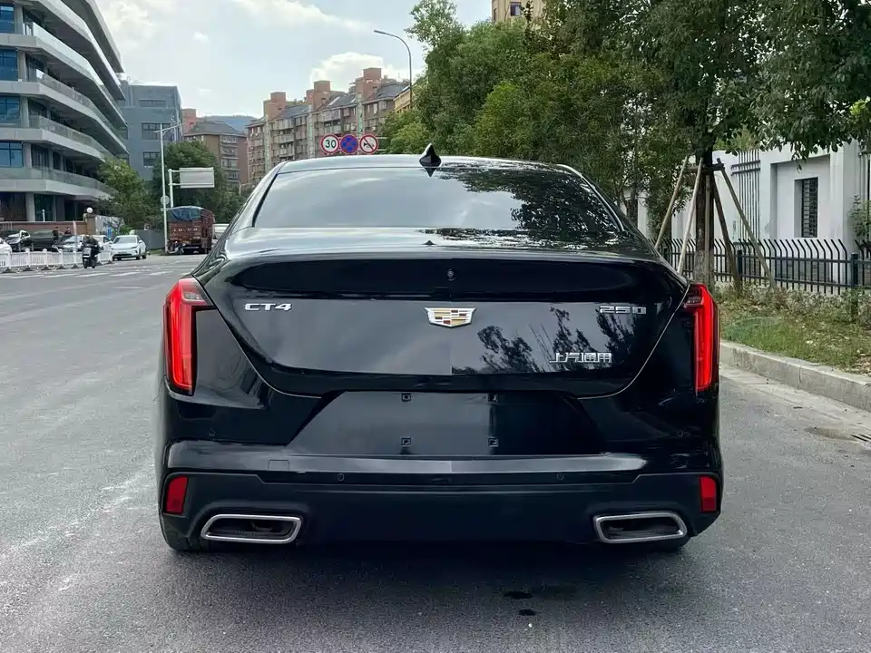 Cadillac CT4