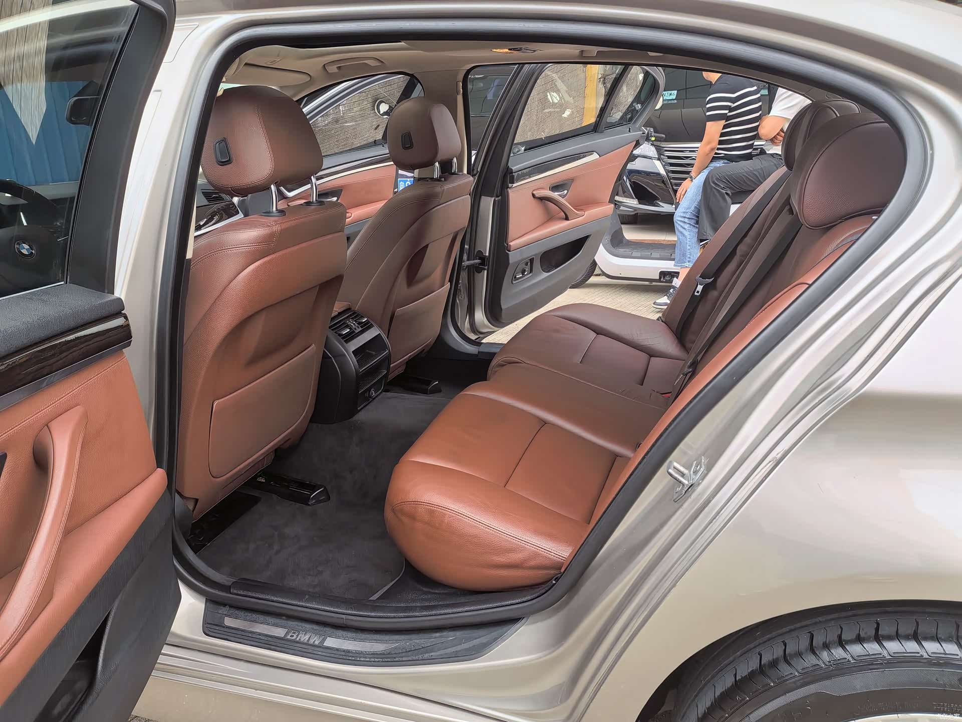 BMW 5 Series, 2014 11