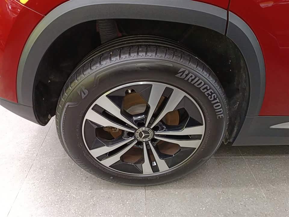 Mercedes-Benz GLA Mercedes-Benz GLA