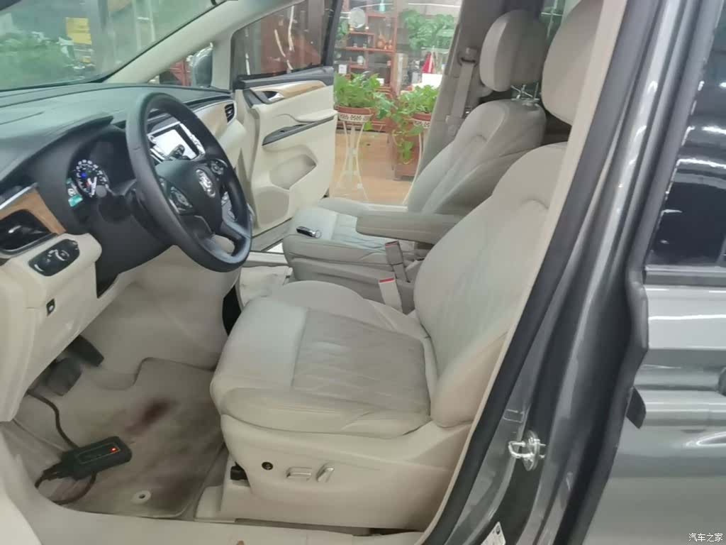 Buick GL8, 2020 15