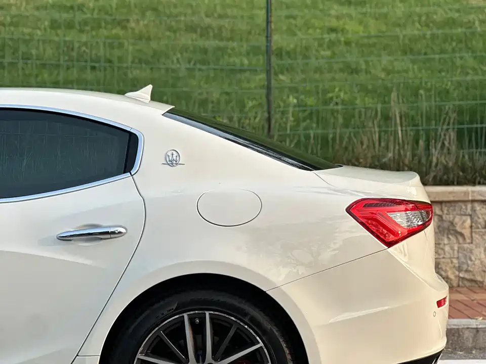 Maserati Ghibli