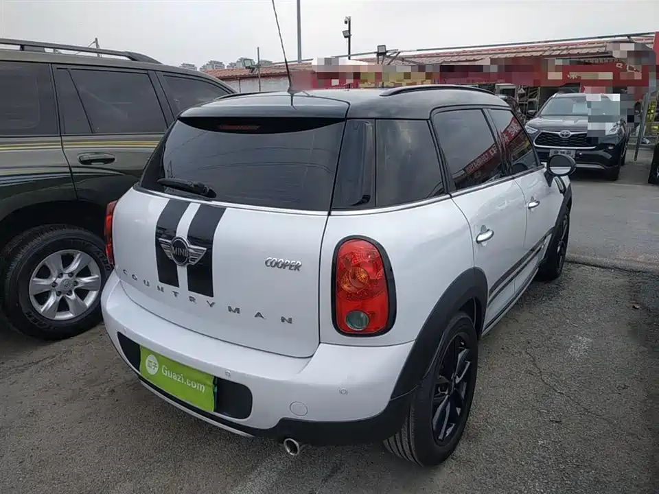 MINI COUNTRYMAN