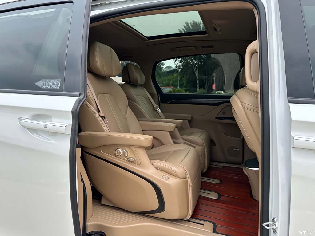 Buick GL8, 2020 18