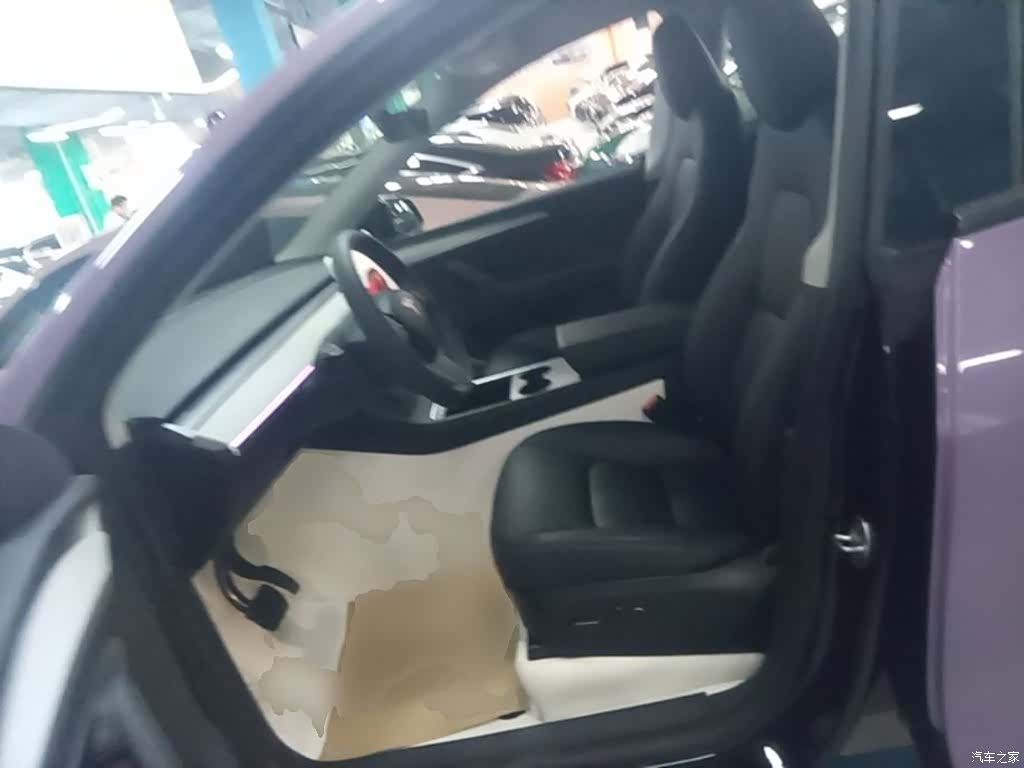 Tesla Model Y, 2023 15