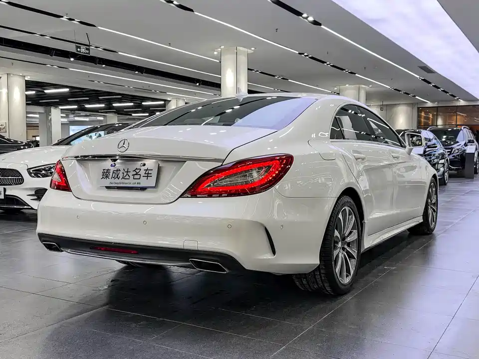 Mercedes-Benz CLS