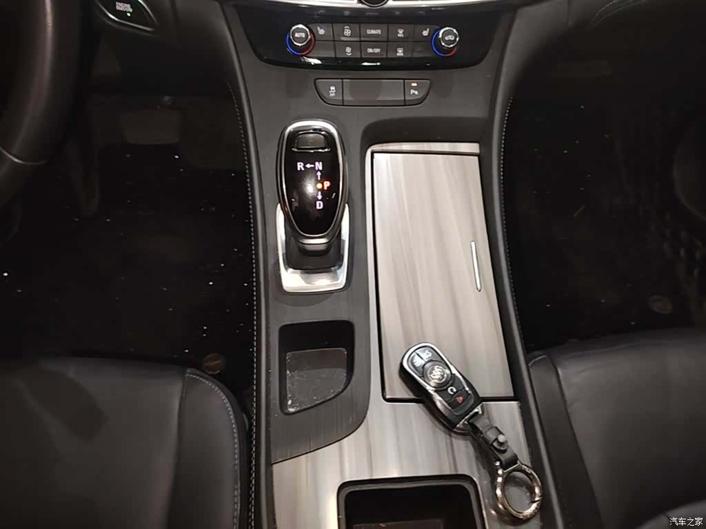 Buick LaCrosse, 2022 14