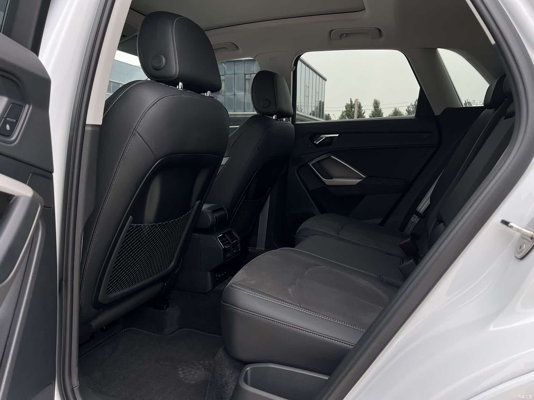 Audi Q3, 2023 9