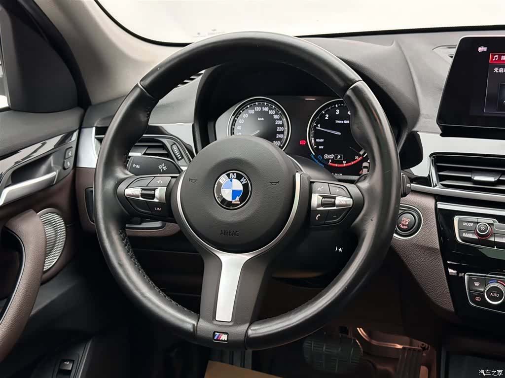 BMW X1, 2023 12