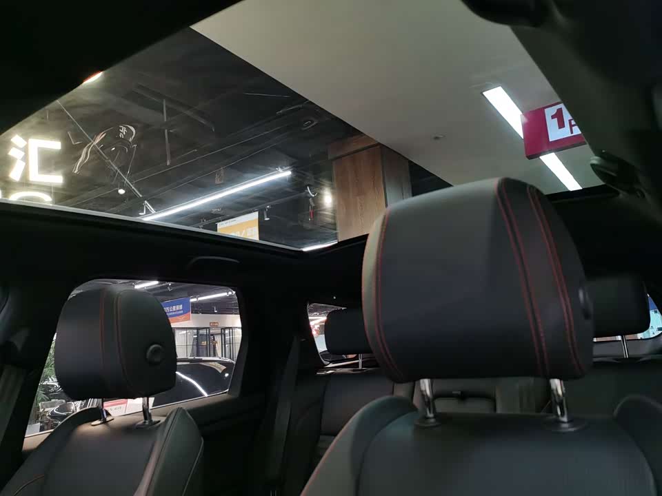 Land Rover Discover sports