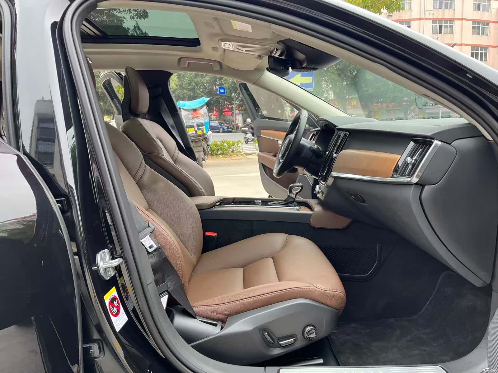 Volvo S90, 2018 29