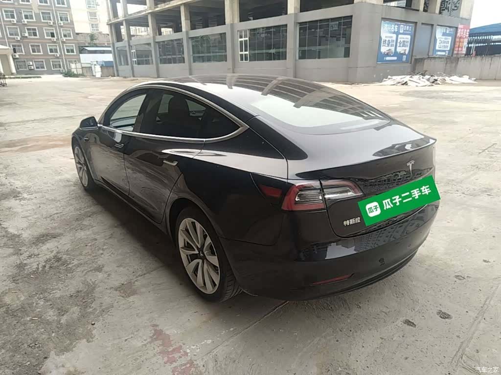 Tesla Model 3, 2020 23
