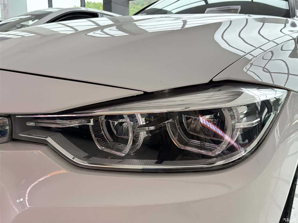 BMW 3 Series, 2018 7