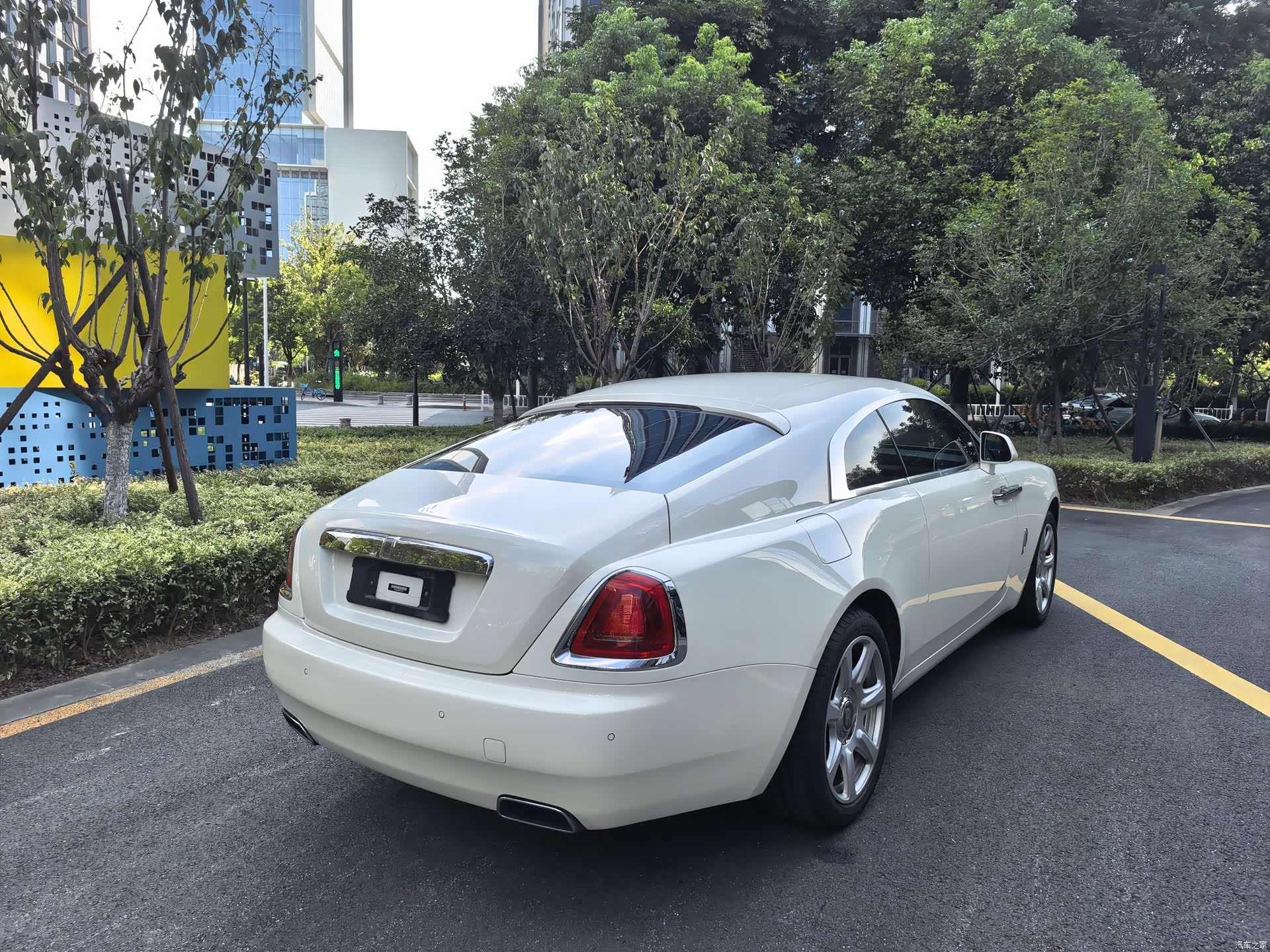 Rolls-Royce Wraith, 2022 17