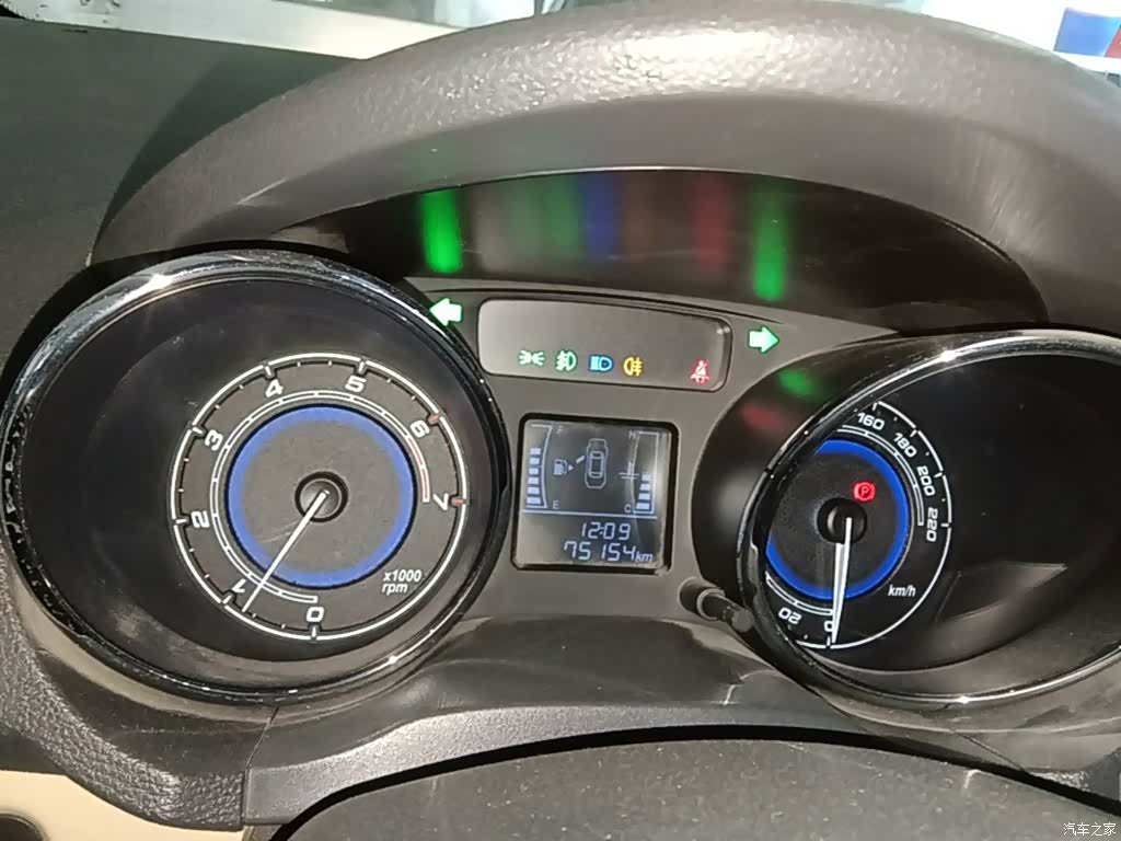 Chery E3, 2016 12