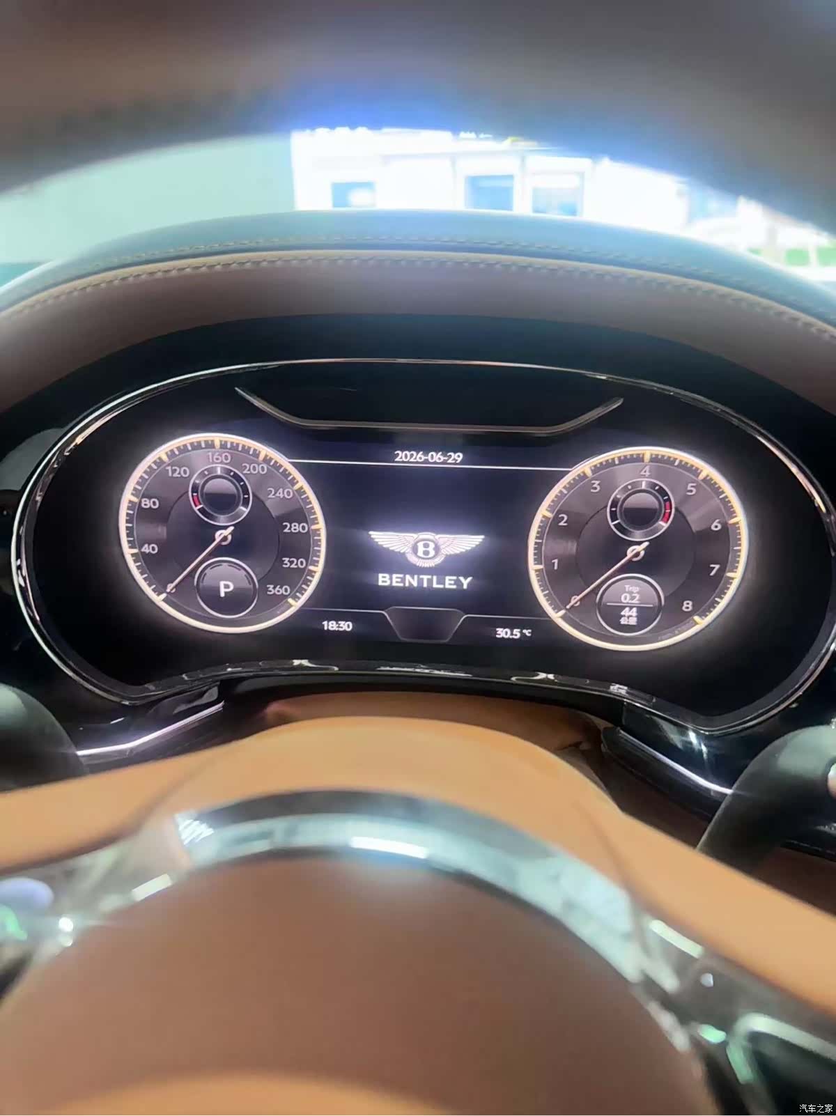 Bentley Flying Spur, 2026 все фото