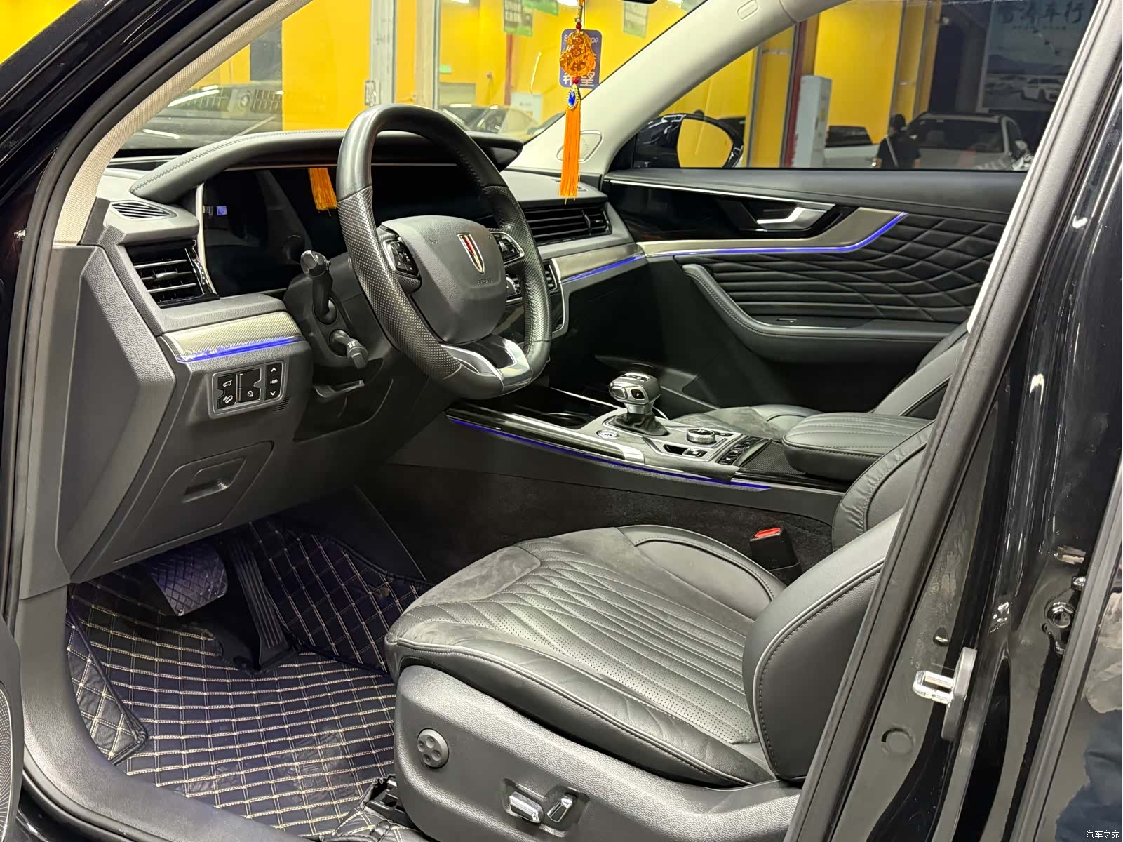 Hongqi HS5, 2023 9