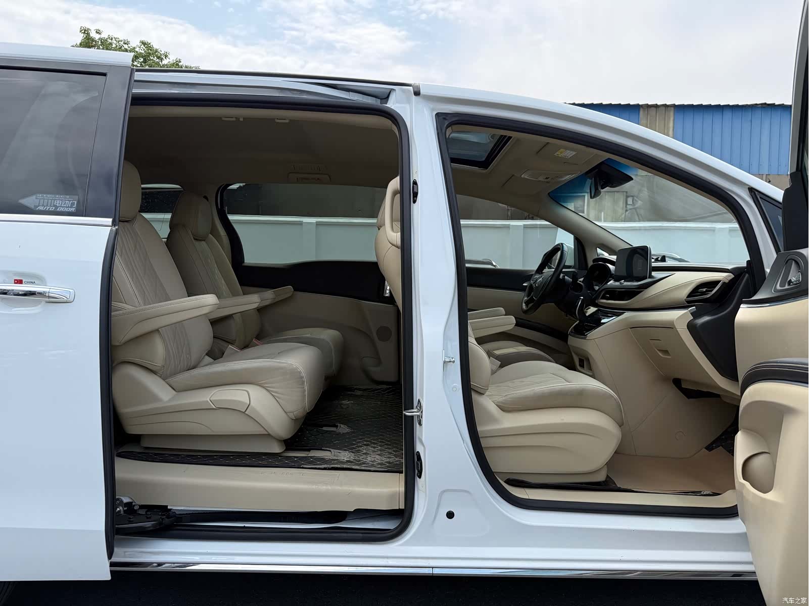 Buick GL8, 2023 6