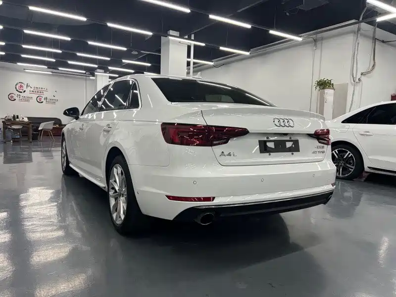 Audi A4L