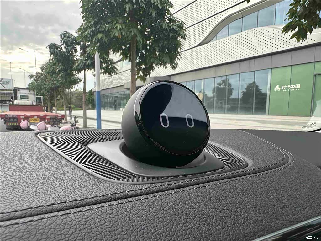 NIO ES8, 2019 17