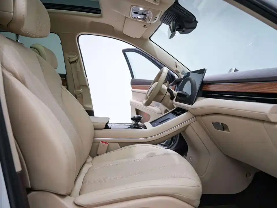 AITO Ask the world M7