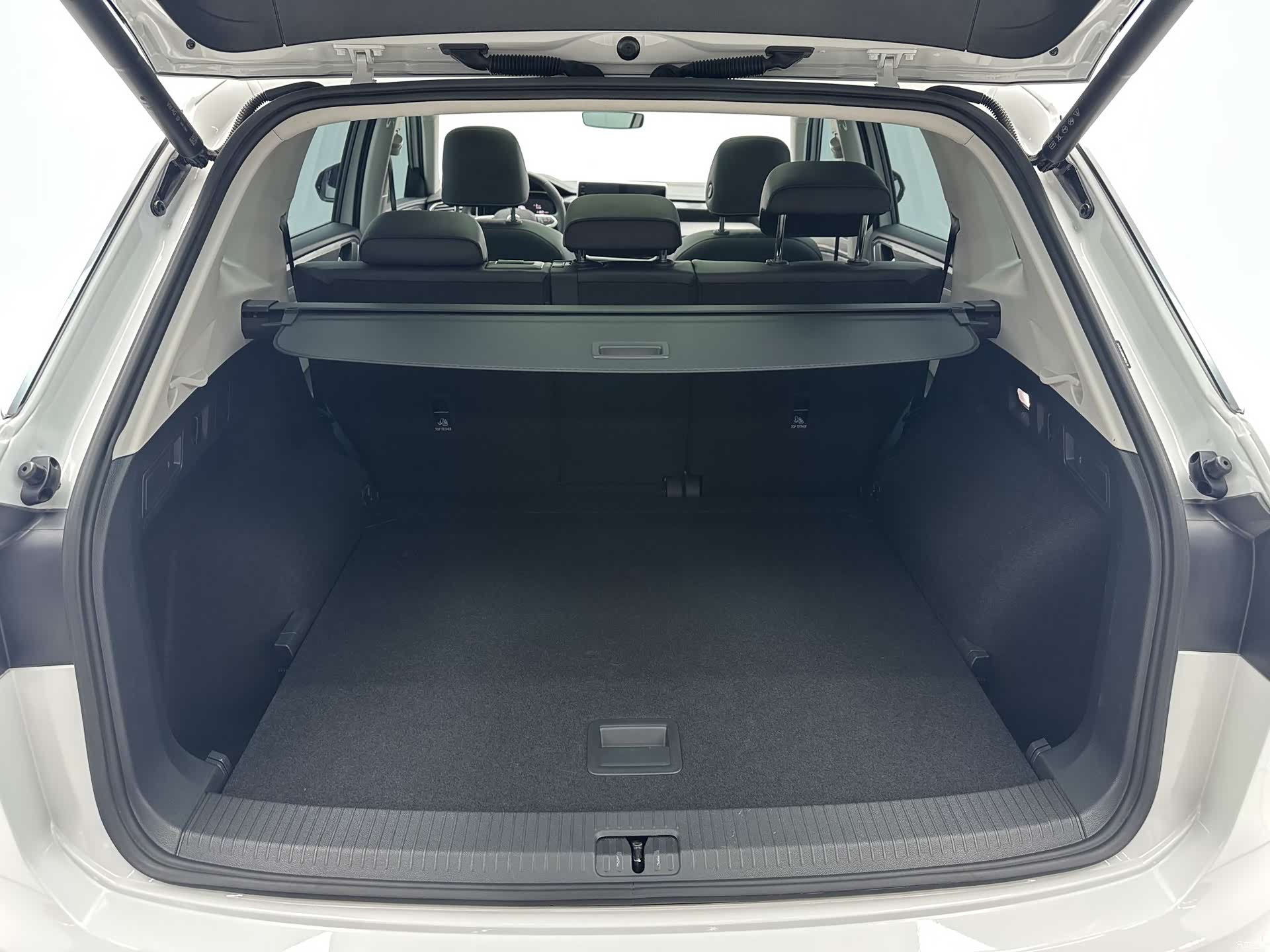 Volkswagen Tayron, 2022 18