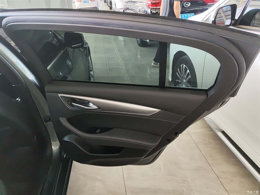 Cadillac CT5, 2022 27