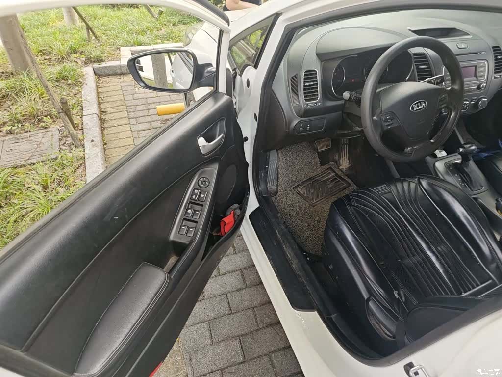 Kia K3, 2015 14