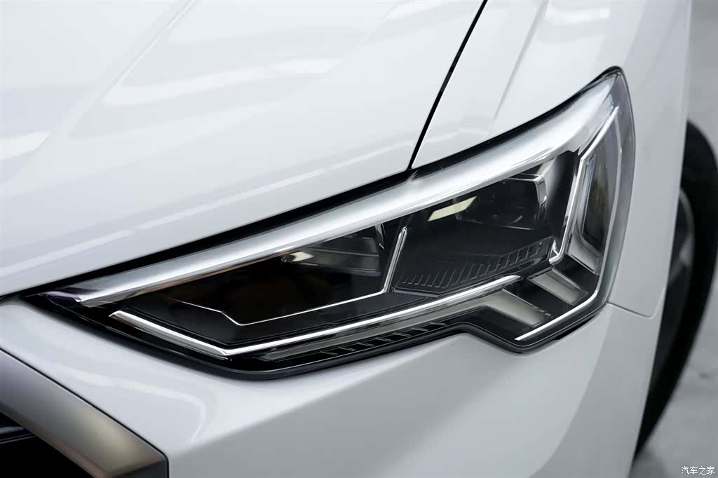Audi Q3, 2020 2