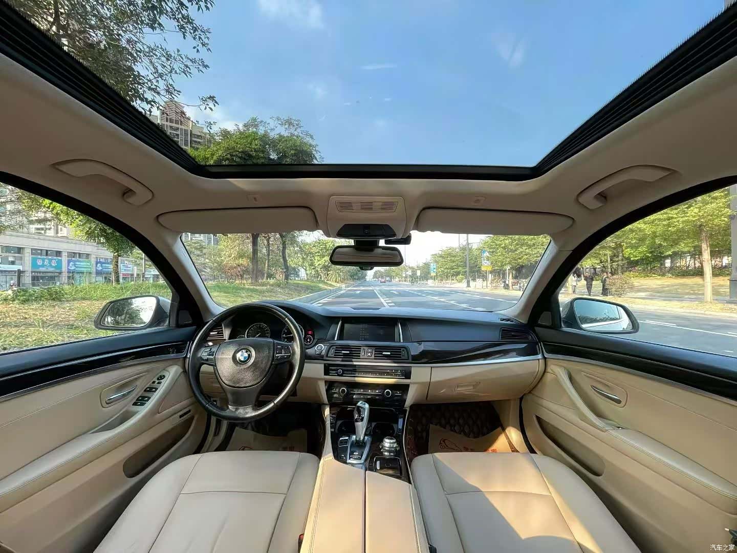 BMW 5 Series, 2015 все фото
