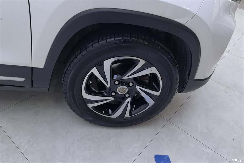 Wuling 510, 2017 6