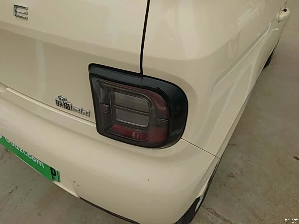 Geely Panda, 2025 8