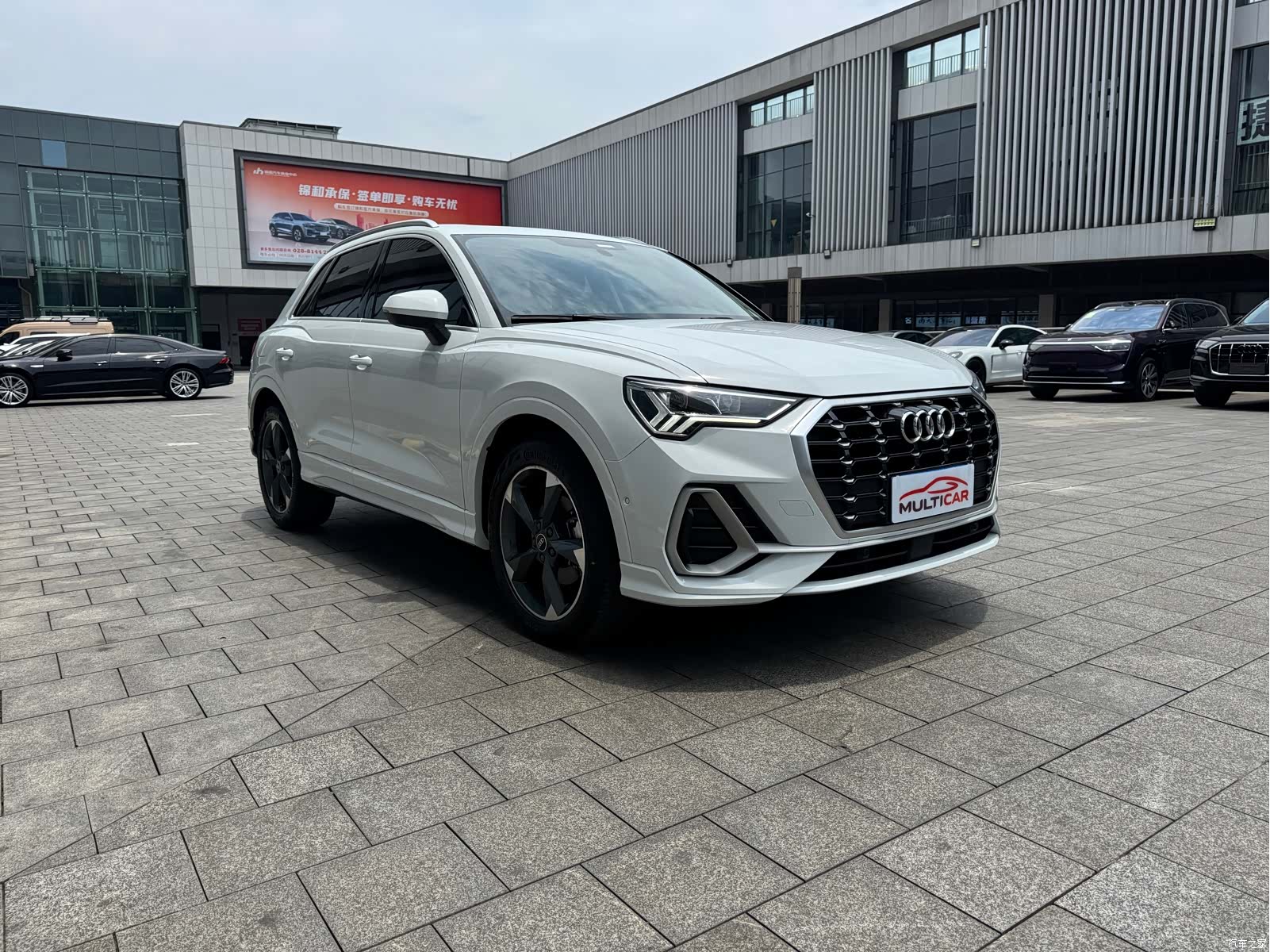 Audi Q3, 2022 3