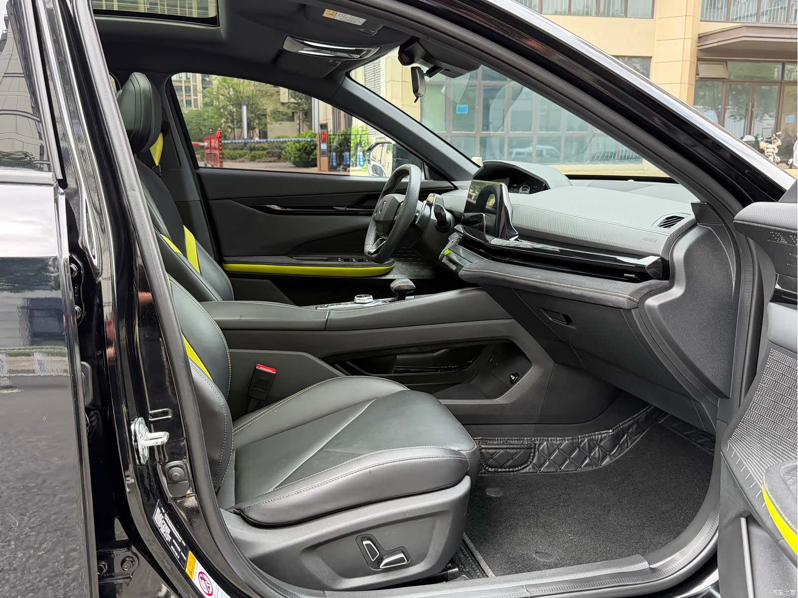 Changan UNI-V, 2022 16