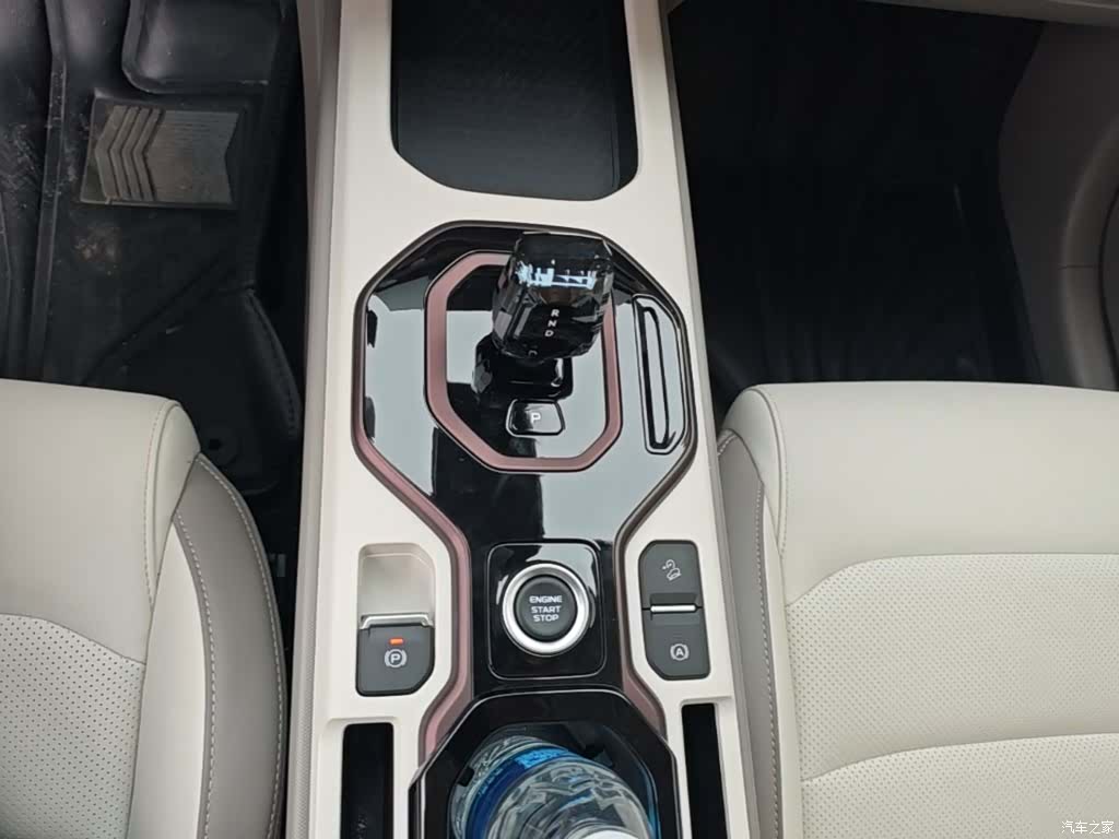 Geely Icon, 2025 14