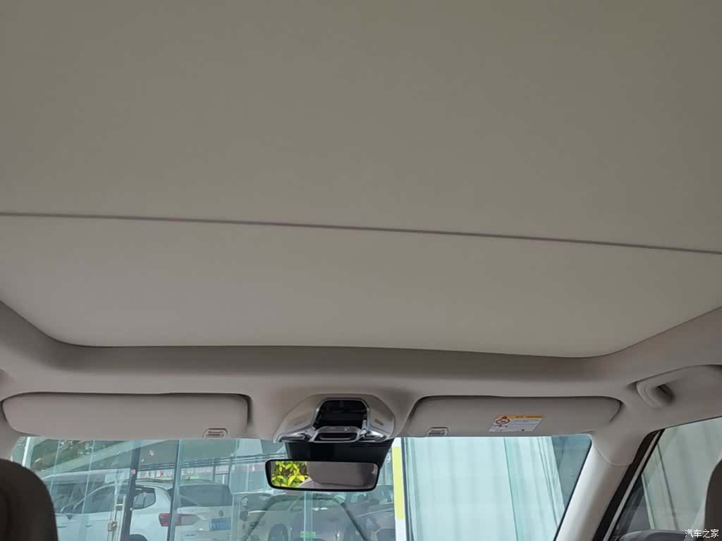 Geely Icon, 2025 18