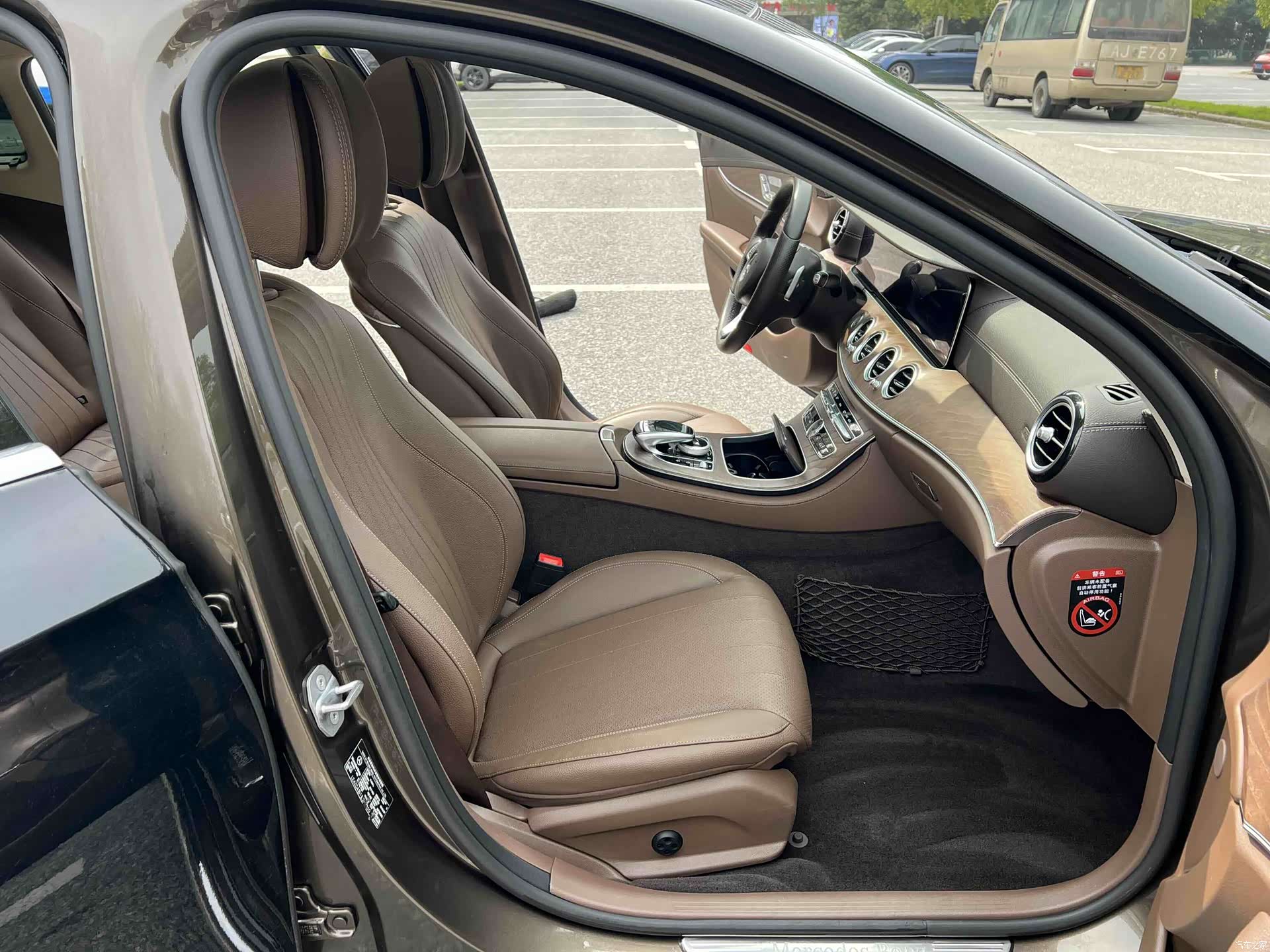 Mercedes-Benz E-Class, 2018 10