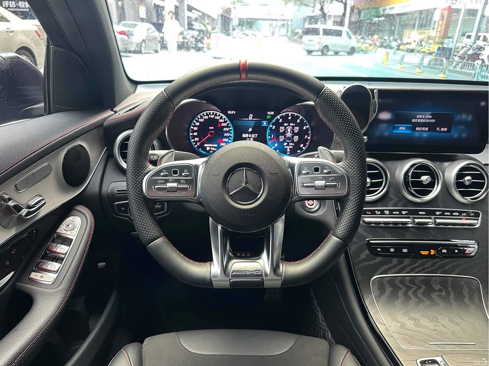 Mercedes-Benz GLC, 2022 10