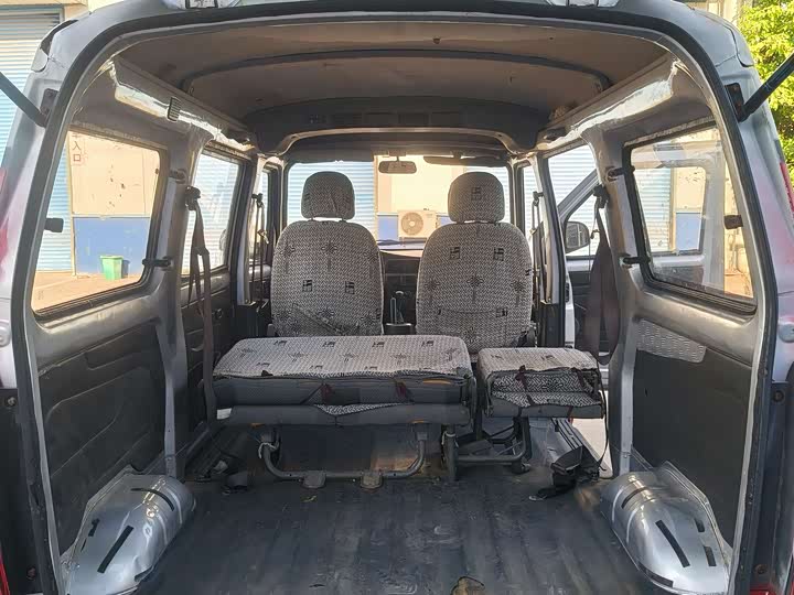 Wuling Rongguang 2014 1.2L S ji ben xing