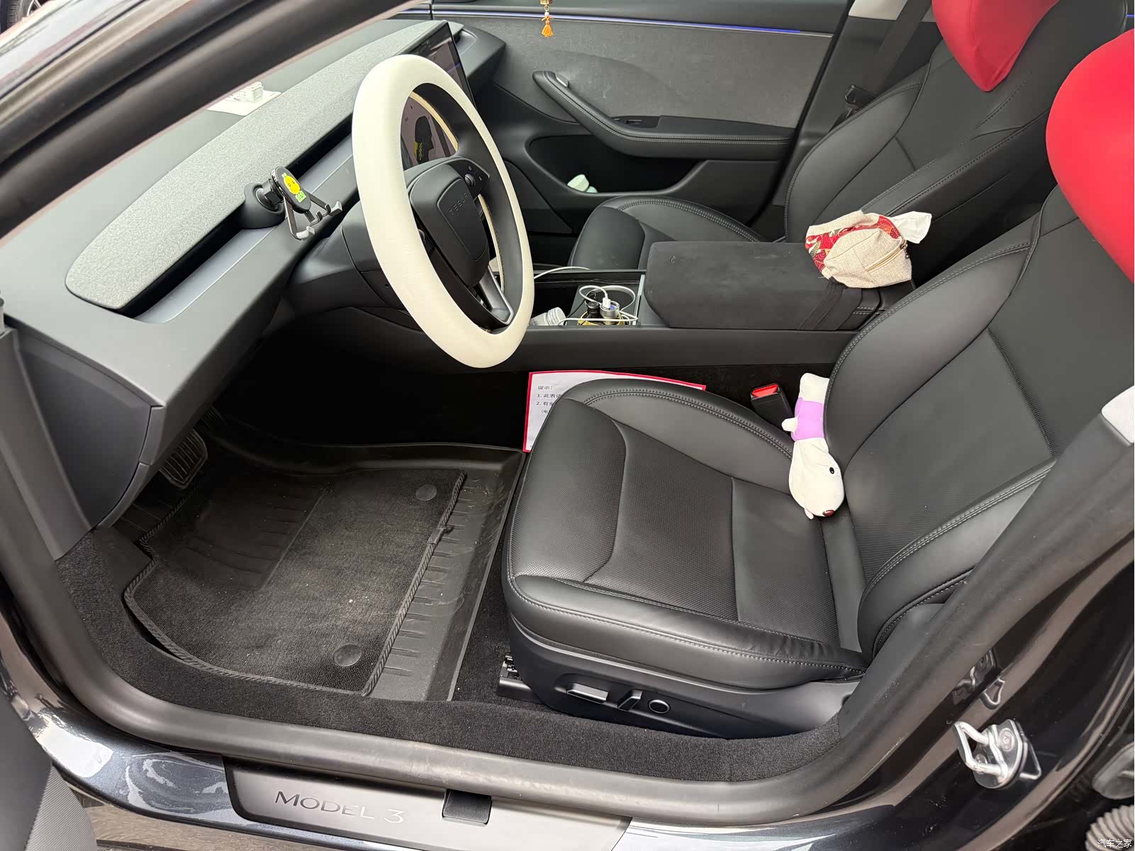 Tesla Model 3, 2025 все фото
