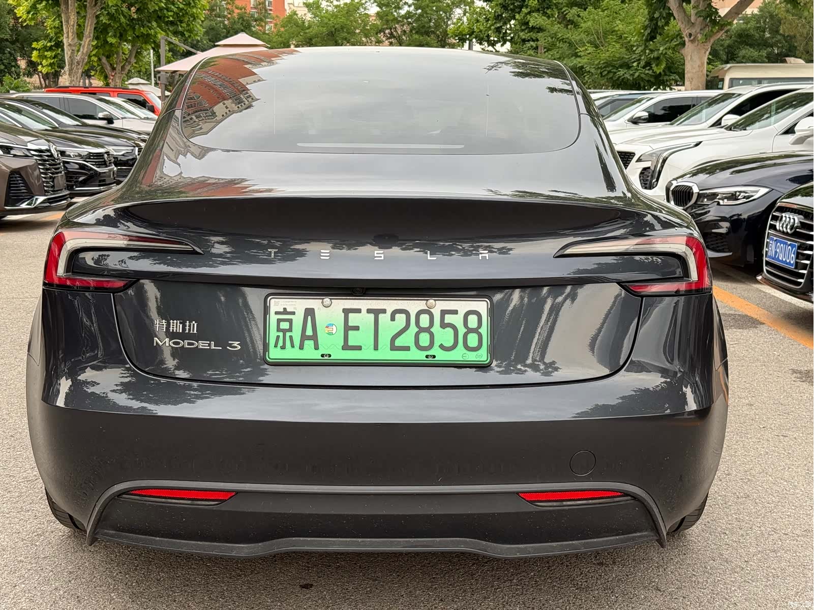 Tesla Model 3, 2025 11