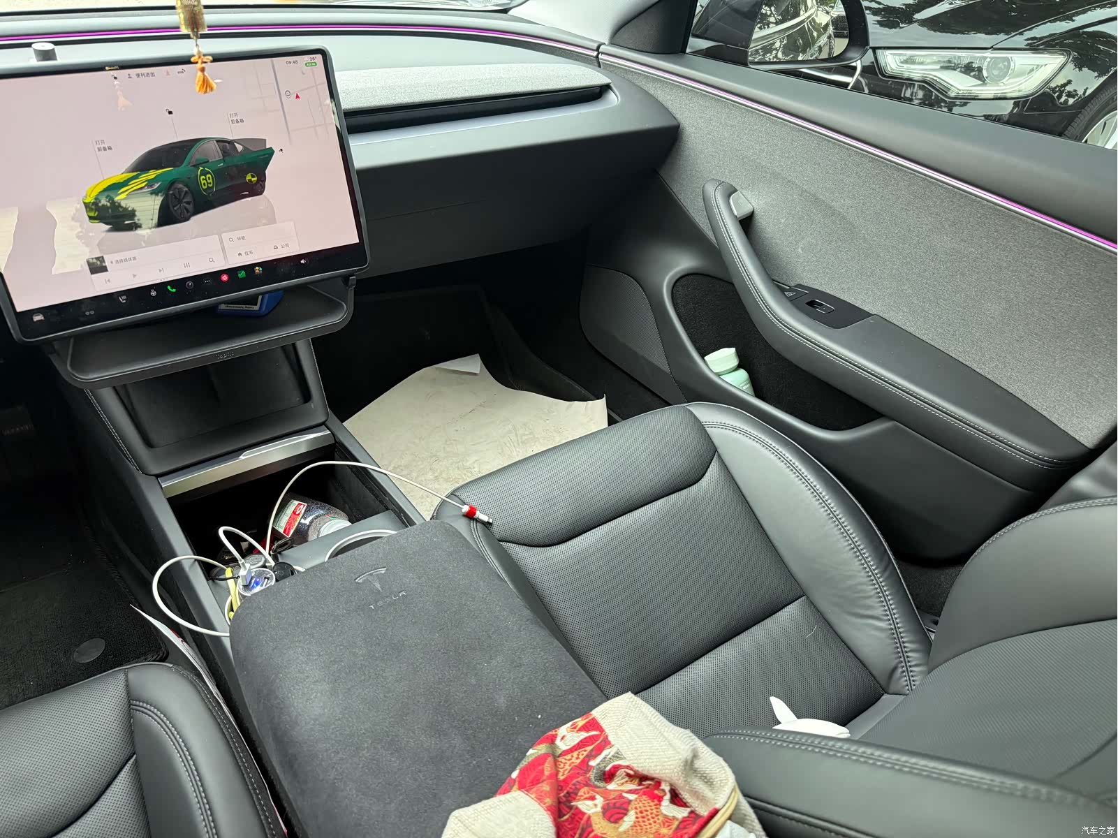 Tesla Model 3, 2025 10