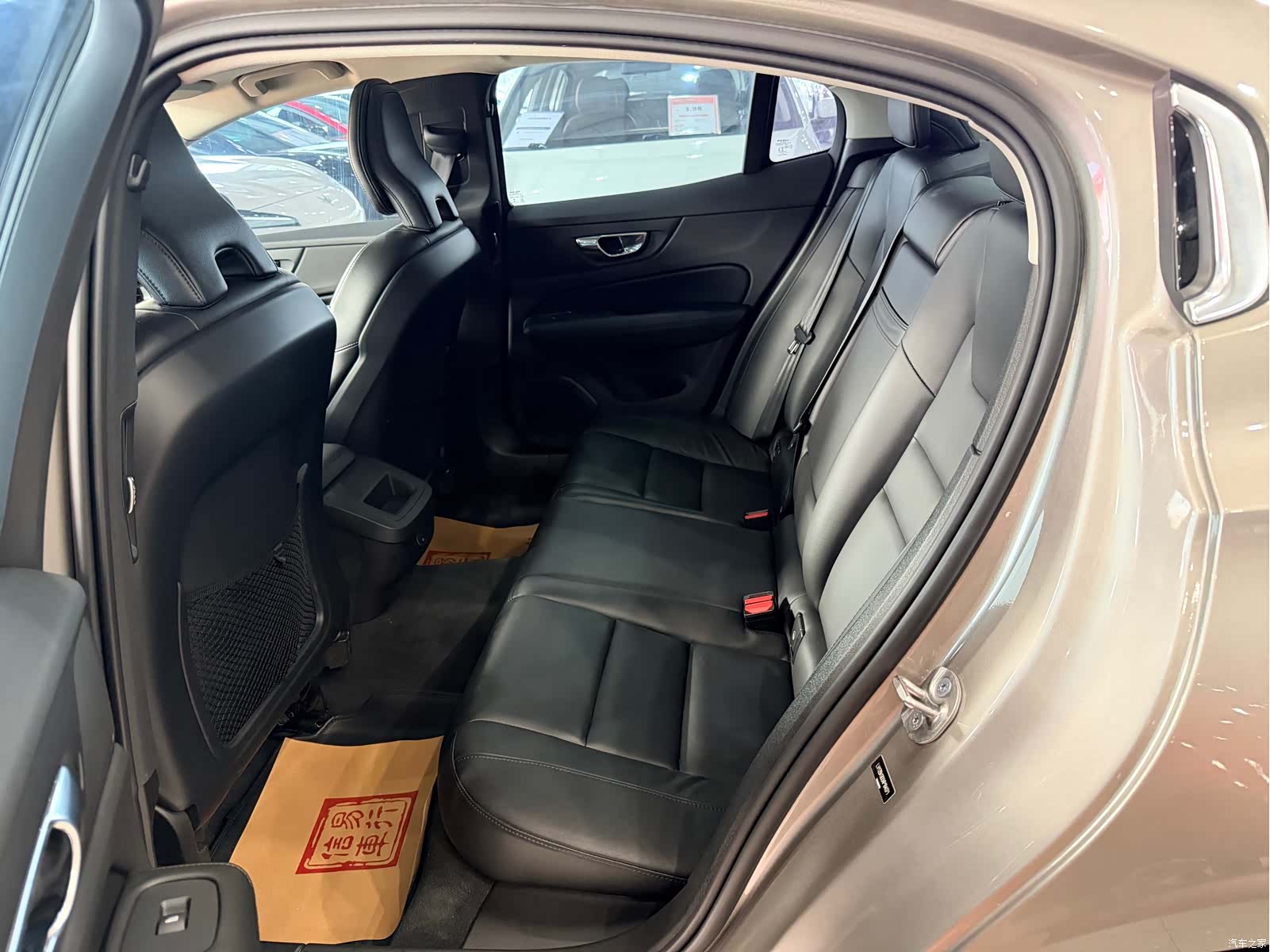 Volvo S60, 2022 4