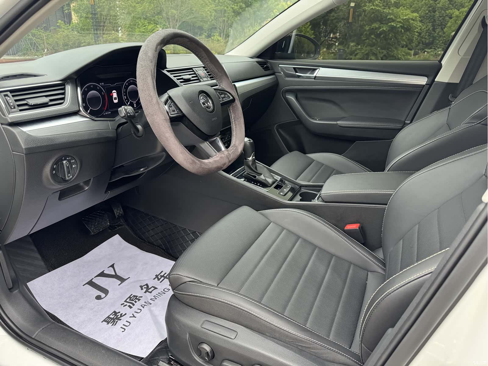 Skoda Superb, 2024 4