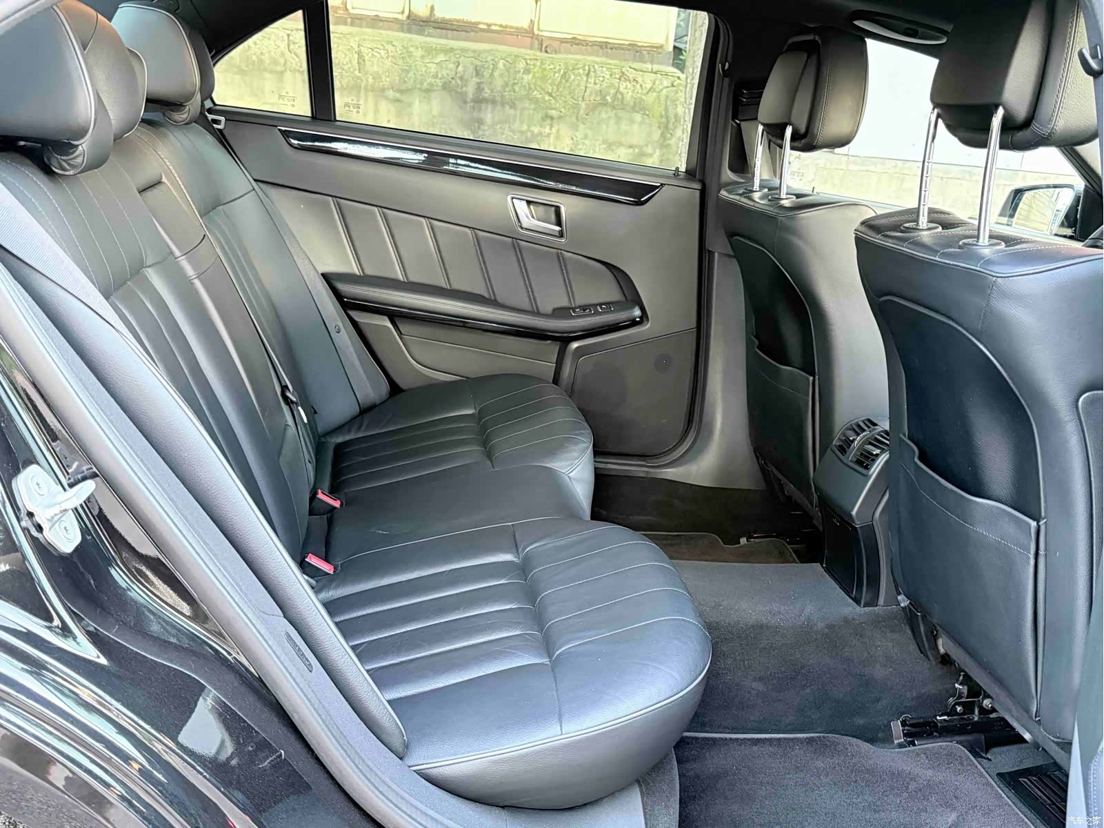 Mercedes-Benz E-Class, 2015 15