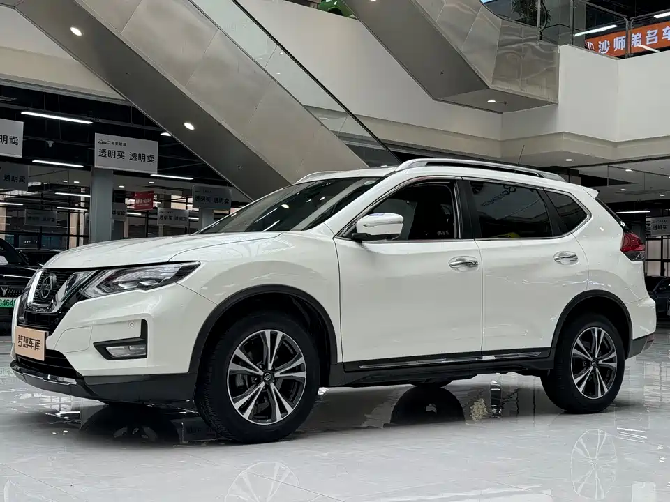 Nissan Qijun