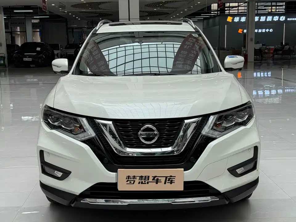 Nissan Qijun