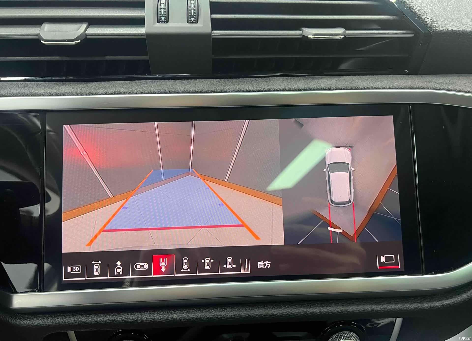 Audi Q3, 2023 11